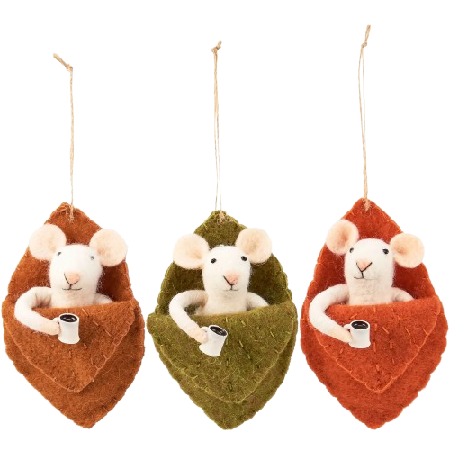Felt Mouse in Leaf - autumn