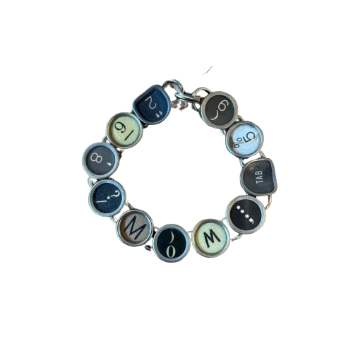 Typewriter Key Bracelet "Mom"
